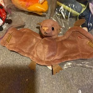 TY beanie baby RARE BATTY